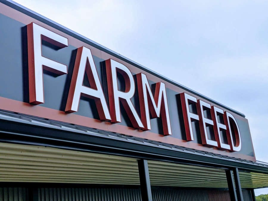 KS farm and feed store